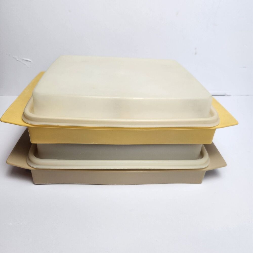 Tupperware Deviled Egg Keeper/Carrier USA Vintage Harvest Gold/Almond Lot of 2
